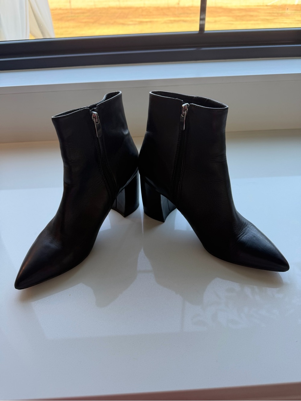 Steve Madden Black Pointed Toe Ankle Boots with Block Heel